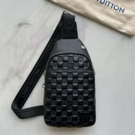 Picture of Louis Vuitton Mens Bags _SKUfw221783846fw
